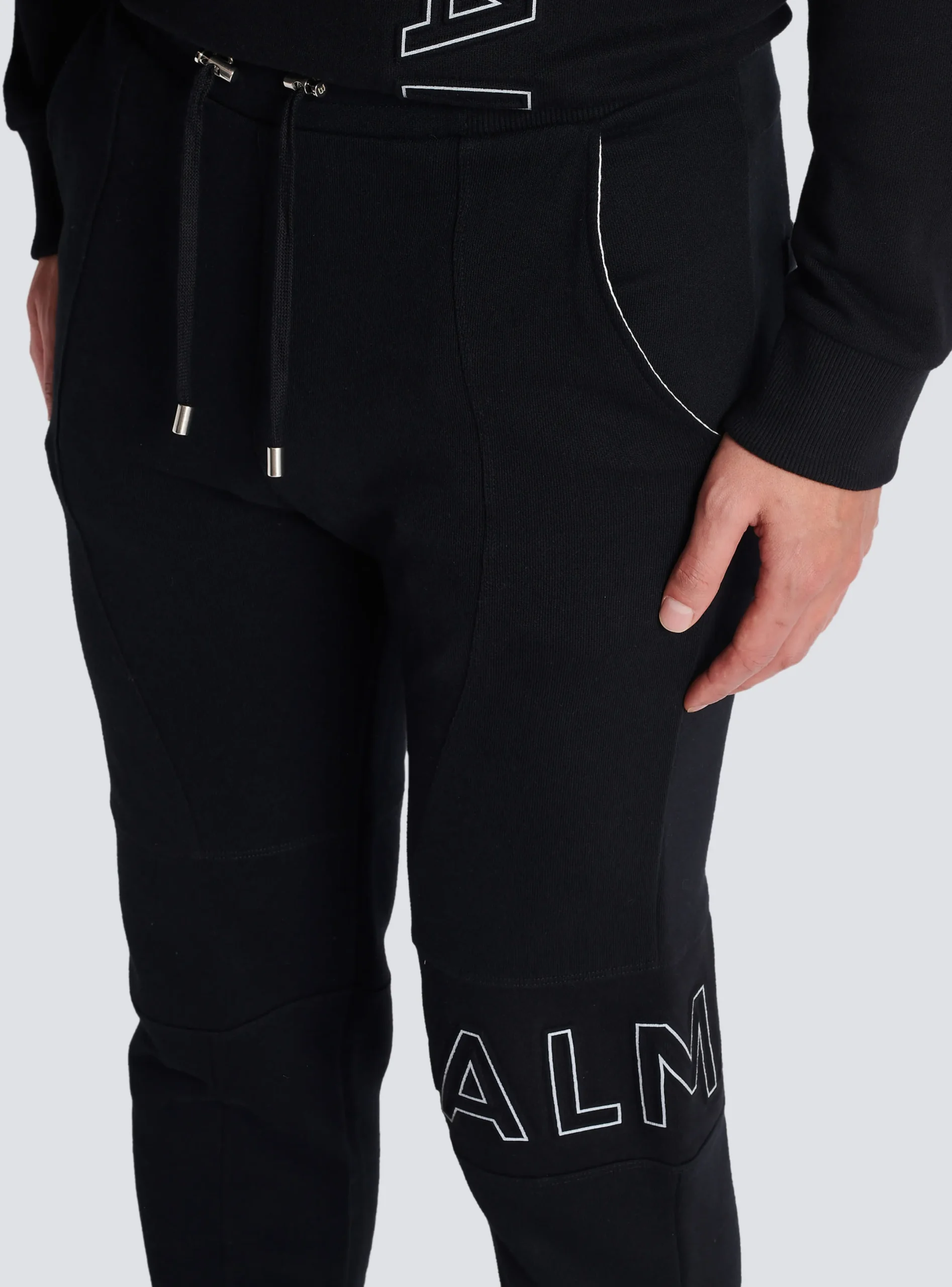 Online Paris Joggers Sportswear