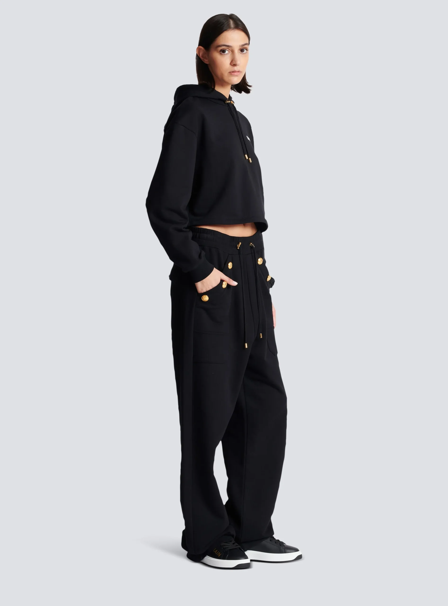 Cheap Loose-fitting Buttoned Joggers Women Trousers And Shorts